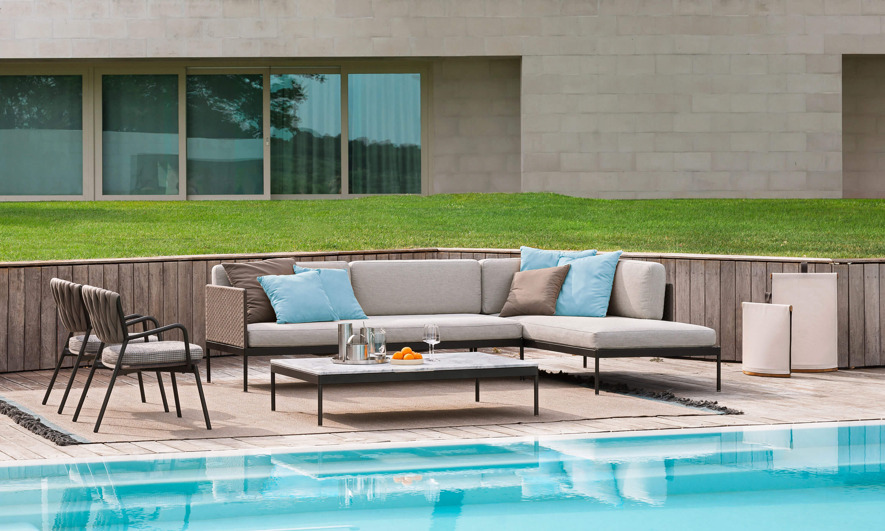 BASKET Collection | Design Sofas & Low Tables Outdoor | RODA